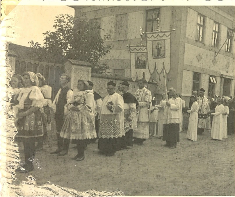Primiční mše v Troubkách 1945
