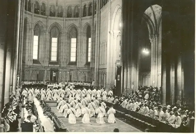 Kněžské svěcení v Lionu 15. dubna 1942